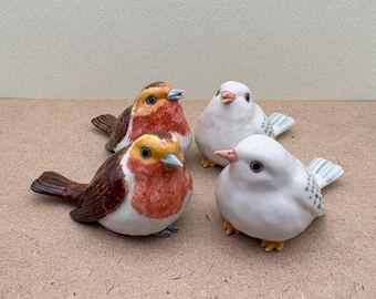 Hand-Painted Ceramic Robin Bird Figurines: Classic & White Pair