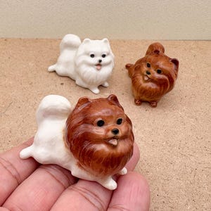 Hand-Painted Ceramic Pomeranian Figurine – Collectible Miniature Dog Statue | Handmade Gift for Dog Lovers, Home Decor, Dollhouse Display