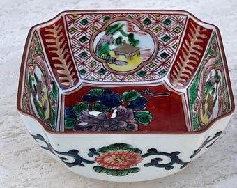Antique Imari Japanese Porcelain Bowl Octagonal Hand Painted Marked Scene Floral
