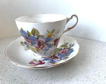 Regency Bone China Pretty Mixed Floral Pansies Pink Blue Yellow Green White Teacup and Saucer Made in England