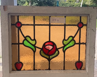 Art Nouveau Stained Glass: Luminous Floral Centerpiece