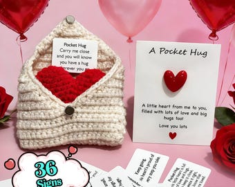 Pocket Hug Care Paket |Handgehäkelter Umschlag + Rotes Plüschherz |Muttertagsgeschenk,Geschenk für Sie | 30 fröhliche Affirmationskarten