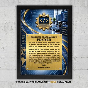 Peut inclure: Une plaque murale encadr&eacute;e avec une plaque en m&eacute;tal dor&eacute; portant le texte Computer Programmer's Prayer. L'arri&egrave;re-plan pr&eacute;sente un motif de circuit num&eacute;rique bleu, une ic&ocirc;ne d'engrenage dor&eacute; avec un symbole d'ordinateur et un bureau.