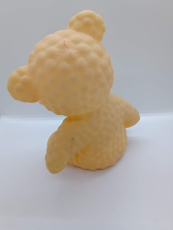 teddy bear squeak sound effect