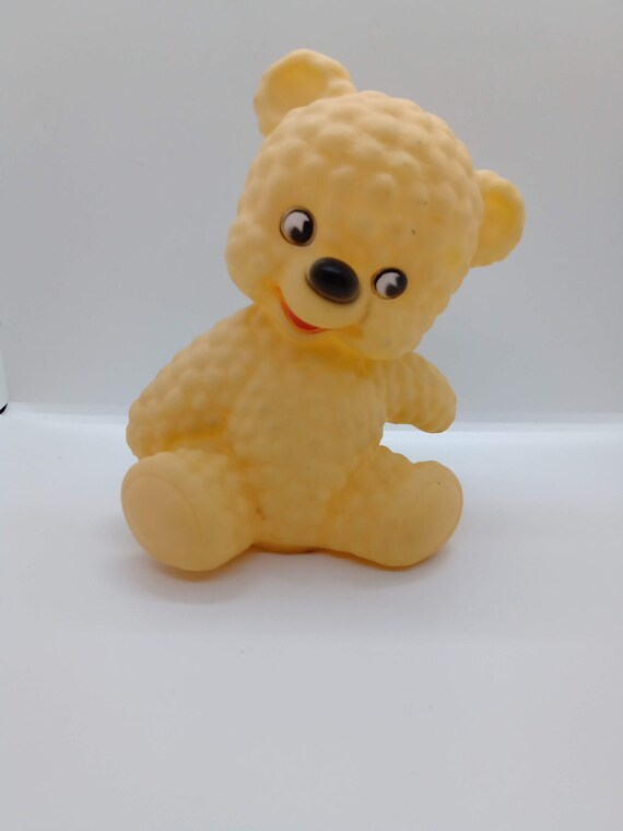teddy bear squeak sound effect