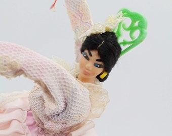 Vintage spagnolo Marin Chiclana Clone Bambola di plastica. Ballerino di flamenco. Abito rosa