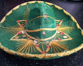 Vintage GREEN Medium Sombrero For Pet