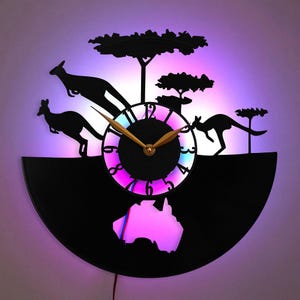Horloge kangourou, cadeau kangourou, horloge murale d'Australie, décoration murale animalier, horloge design kangourou, horloge art animalier, horloge carte de l'Australie