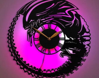 Xenomorph Clock, Alien Clock, Alien Gift, Xenomorph Gift