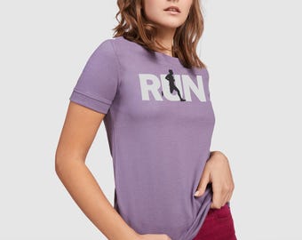 Women's RUN T-Shirt made from 100% cotton – Graphic Tee – Gift for female runners & marathon fans – Comfortable sports outfit