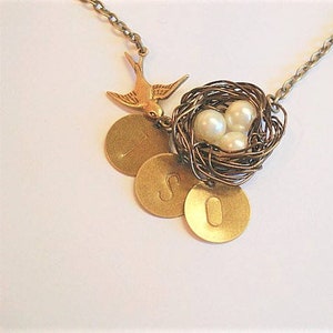 Bird Nest Necklace Mothers Day Gift Pearl Nest Pendant Gift for Mom Necklace Personalized Necklace 3 Pearl Nest Hand  Personalized Jewelry
