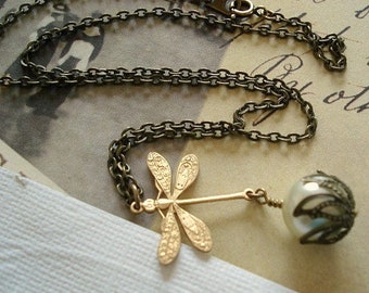 Pearl Dragonfly Necklace Gold Dragonfly Pendant Pearl Necklace Dragonfly Jewelry Necklace Woodland