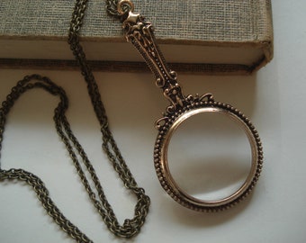 Magnifying Glass Necklace Brass Vintage Pendant Victorian Pendant Ornate  Magnifying Lens -  Israel