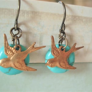 Turquoise Coin Bead Sparrow Earrings – Rose Gold Brass Birds Summer Jewelry