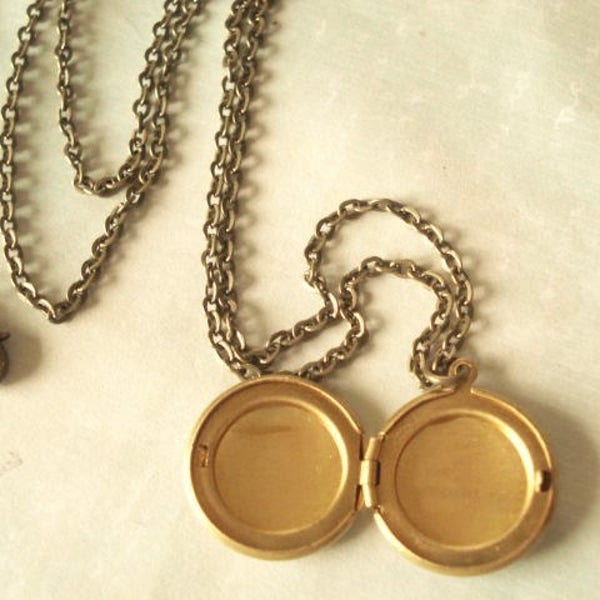 Gold Locket Necklace Round Brass Locket Necklace Gift For Her Necklace Locket Jewelry Classic Everyday Jewelry