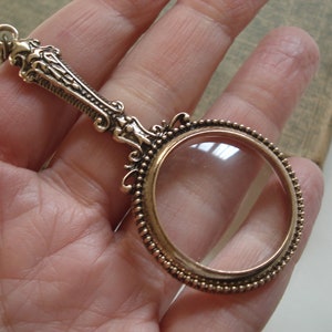 Magnifying Glass Necklace Brass Vintage Pendant Victorian Pendant Ornate Magnifying Lens