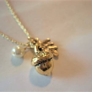 Gold Acorn Necklace and Oak Leaf with Pearl Acorn Gift for Her Pendant with Leaf and Pearl Acorn Jewelry Feminine Acorn