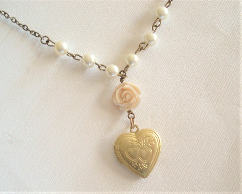 Heart Locket Pearl Necklace Wife Gift Rose Necklace with Etsy