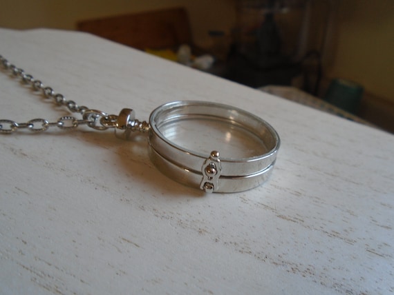 Silver Glass Picture Locket Necklace: Keepsake Heirloom Jewelry