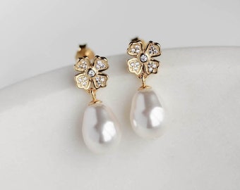 JULIETTE | Floral bridal earrings, pearl wedding earrings, bridal earrings, pearl drop earrings