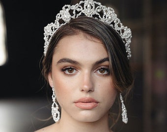 CASPIAN | Pearl wedding tiara, pearl bridal headpiece, delicate wedding crown