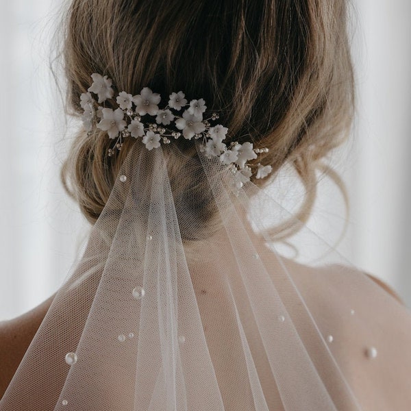 LAURETTE | Floral bridal hair pins, wedding hair pins