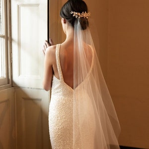 Vintage Waltz Length Bridal Veil with Leaf AC1240 – Viniodress