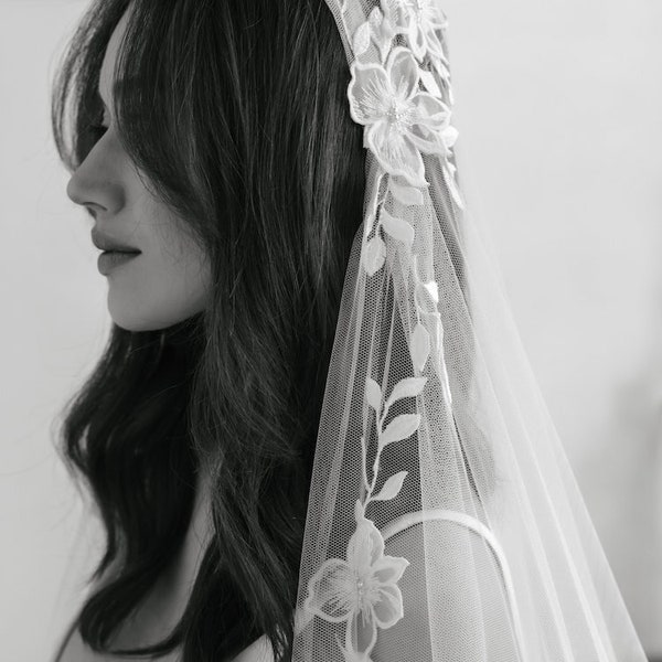 MAGNOLIA | Juliet cap veil, bridal veil, floral wedding veil, floral chapel veil, lace wedding veil