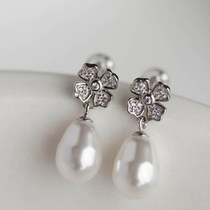 JULIETTE Floral bridal earrings, pearl wedding earrings, bridal earrings, pearl drop earrings image 9