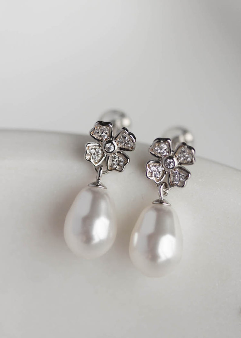 JULIETTE Floral bridal earrings, pearl wedding earrings, bridal earrings, pearl drop earrings image 9