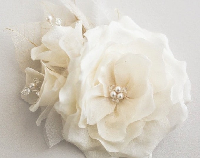 LOUISA Wedding Headpiece, Bridal Hair Flowers, Silk Hair Flower - Etsy