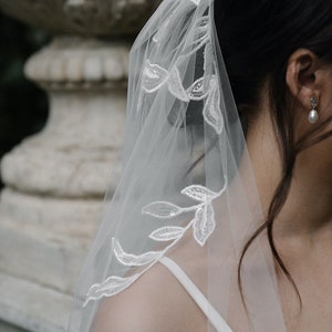 JULIETTE Floral bridal earrings, pearl wedding earrings, bridal earrings, pearl drop earrings image 6