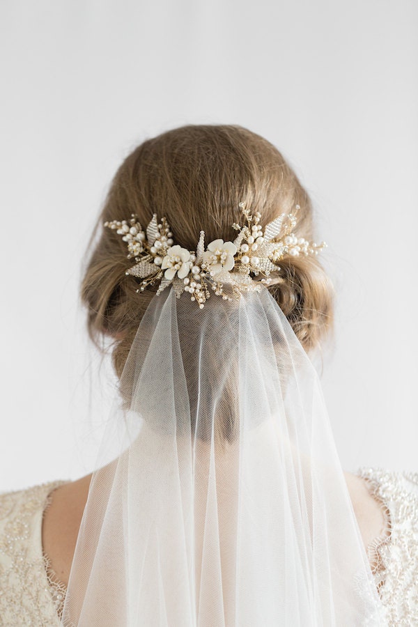 Feather & Austrian Crystal Bridal Veil Comb - Elegant Bridal Hair  Accessories