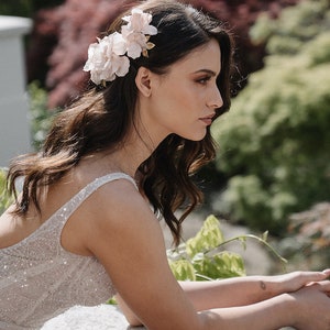 MONET Floral bridal hair piece, blush wedding headpiece image 9