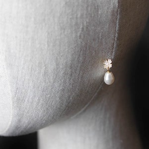 JULIETTE Floral bridal earrings, pearl wedding earrings, bridal earrings, pearl drop earrings image 2