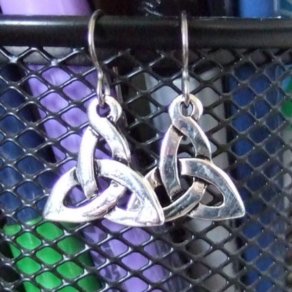 Celtic Trinity Knot Dangle Earrings Earings Titanium Ear Wires Hypo Allergenic Silver Plated Pewter Lead Free