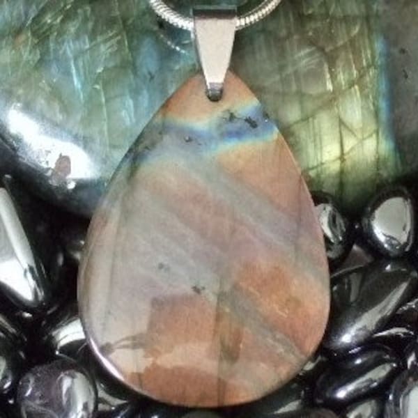 Labradorescence Exists Flash of Colours Labradorite Gemstone Pendant Necklace Sterling Silver Chain