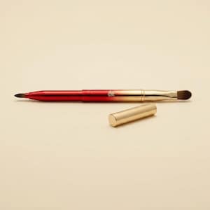 Double Lip Brush – Precise Makeup Applicator | Red, Black, Rose-Gold
