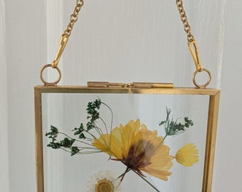 Mini marco colgante para flores prensadas