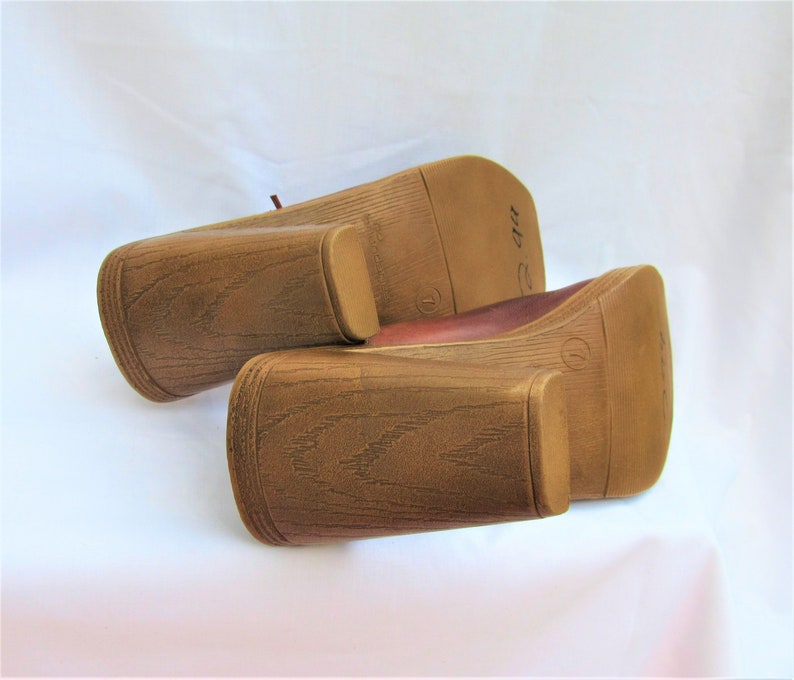 90s Leather Mules Clogs size 7 Made in Brazil Square Toes Brown Leather Woodgrain Heels High Heels PlatformsUnworn Deadstock
