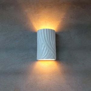 Ceramic wall sconce light, white or beige colour carved texture wall lamp cylinder shape with light up and down