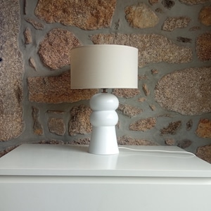 Ceramiczna lampa stołowa, ręcznie robiona lampa biurkowa do sypialni | Biała, ręcznie robiona lampka nocna z gliny