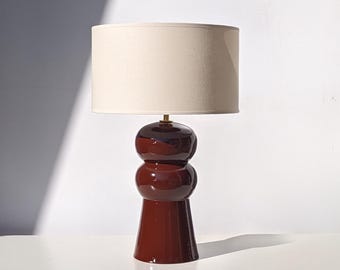 Lampe de table en céramique bordeaux - Pied de lampe rouge foncé Mid-Century