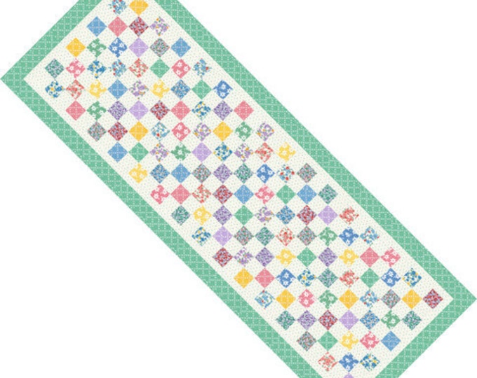 Blooming Runner Tablerunner Kit Featuring Baskets of Blooms 1930s Fabric