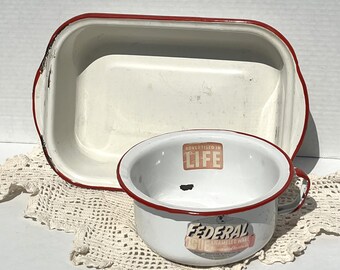 Vintage Rectangular White Enamel Roasting Pan - Red Trim - Large