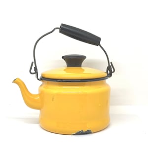 Vintage Yellow Enamel Teapot, Farmhouse Kitchen Decor