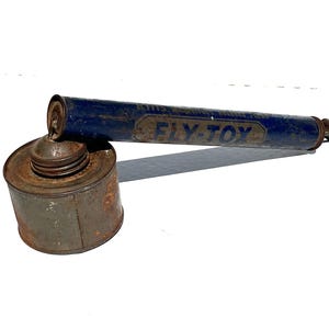 Vintage Fly-Tox Bug Sprayer, Hand Pump Pesticide Sprayer, 1940s Garden Tool, Fly Spray, Bug Killer, Outdoor Insect Sprayer, Farmhouse Decor