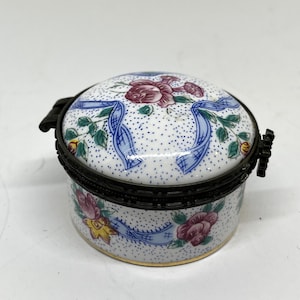 Vintage Trinket Box, Ring Box, Enamel Porcelain Floral Design, Vintage Vanity, Cottage Decor