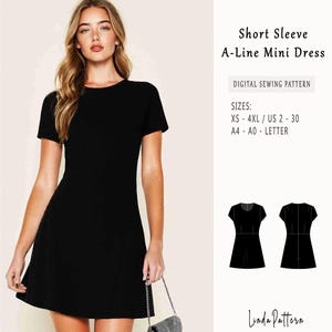 Puede incluir: Un patrón de costura digital para un vestido corto de manga corta y línea A. El patrón incluye las tallas XS-4XL, las tallas españolas 34-52, y las opciones de impresión para los formatos de papel A4 y A0. El patrón se muestra en una modelo que lleva un vestido negro.