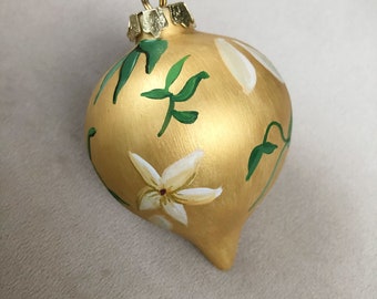 Hand-painted Christmas Ornament, Gold Ornaments, Floral Hand Painted Christmas ornament, Gold Christmas Decor, Handmade Ornaments,